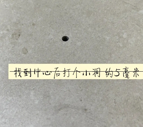 金昌市瓷砖空鼓维修公司专业解答在瓷砖铺贴过程中，如果砂料搅拌不均匀，将会带来以下问题